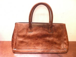 銀座ポストーニ①